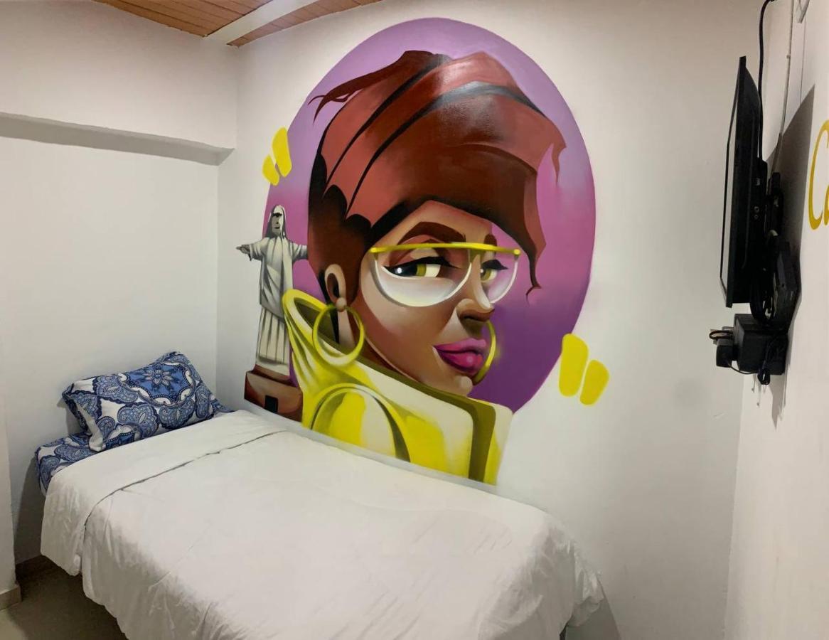 The Mural Hostel Bogota Exterior photo